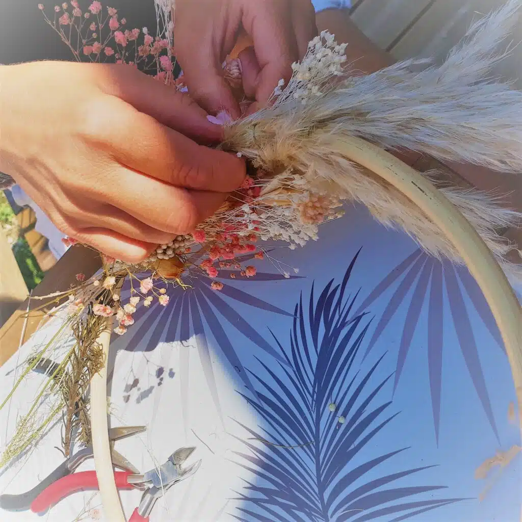 ateliers créatifs couronne de fleurs