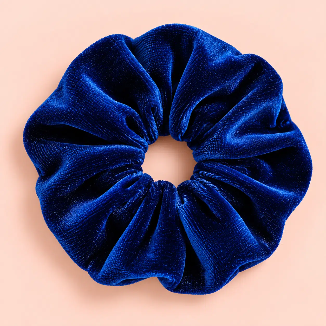 Chouchou Paloma en velours bleu roi avec médaillon doré